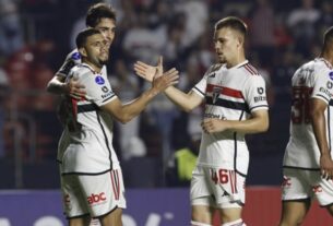 Goiás sofre gol nos acréscimos e empata com Grêmio na Serrinha